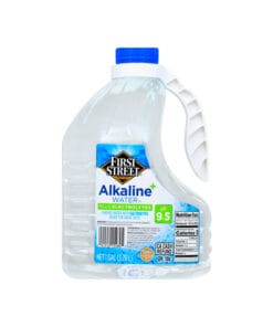 Agua alcalina First Street